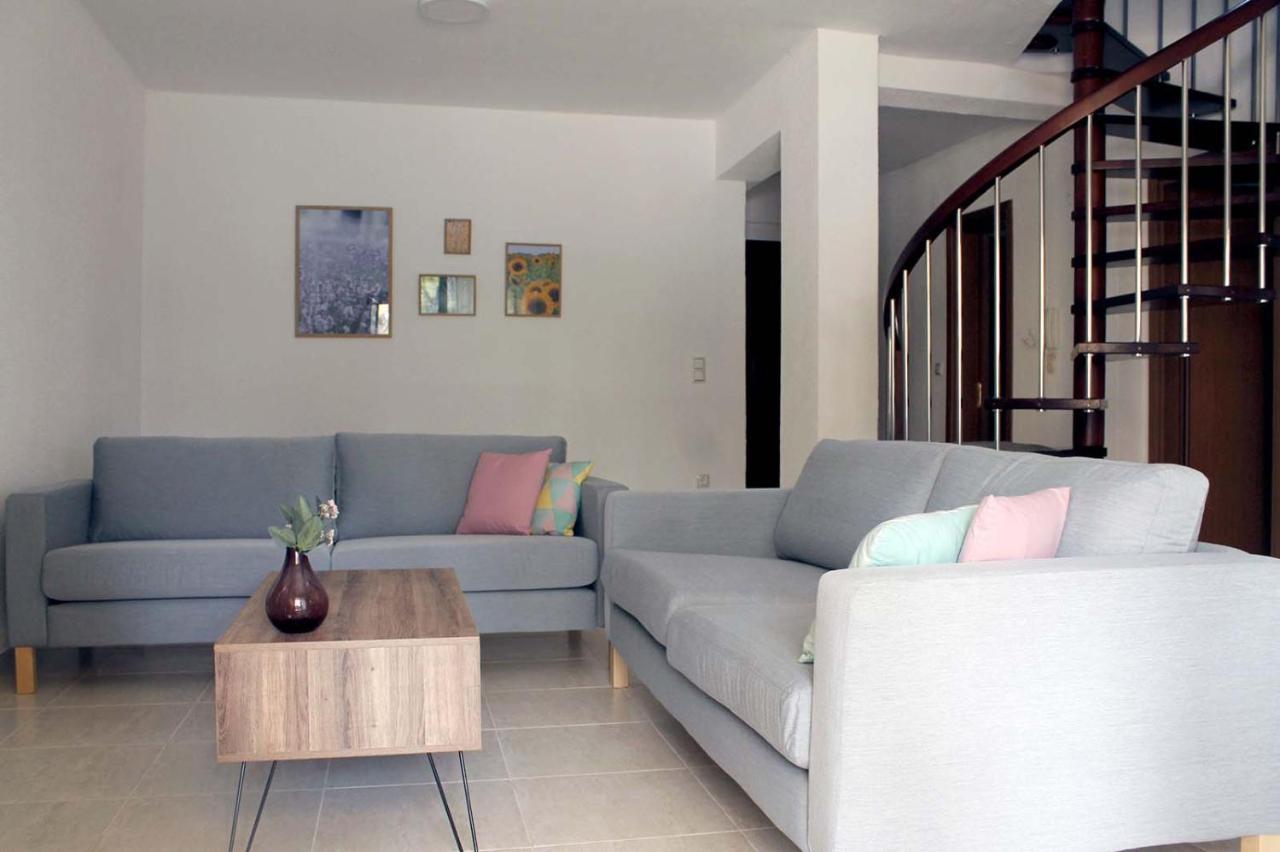4 Bedroom Villa With Pool And Garden Néa Fókaia Exterior foto